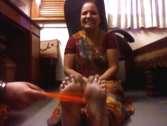 debbo mawɗo mawɗo sexy hd film debbo tickle