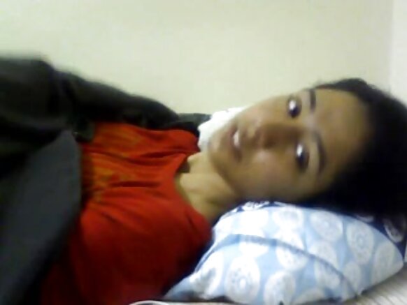 Ɓiɗɗo debbo indiyankeejo ina jogii jokkere enɗam gujarati filmo sexy hd mo alaa jokkere enɗam