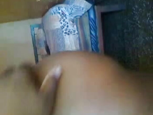 Giɗo sehil makko gooto naamnaama yo ɓoorno comci mum, mobiil oo feeñnini koppi mum