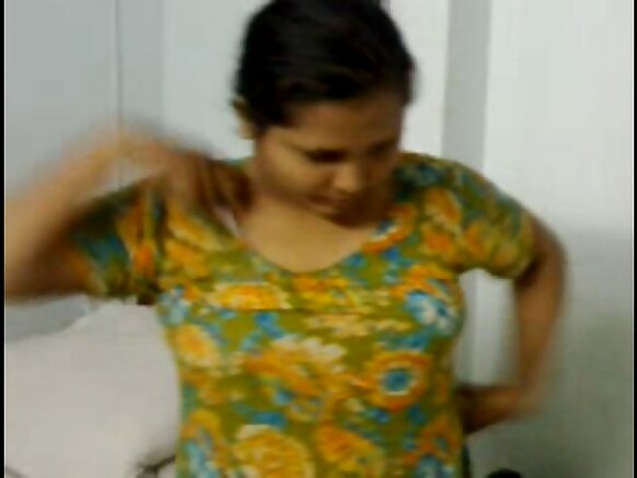 i desi ɓiɗɗo debbo belɗo sexy caggal duɗal e desi engele