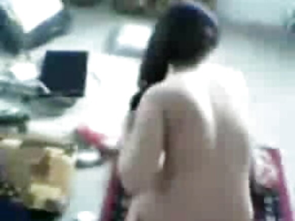 Indiya aunty mo ɓuuɓri mawndi sexy sexy film video bhojpuri e ɓuuɓri mawndi ina yaltina ƴiiƴam caggal nde njuumri