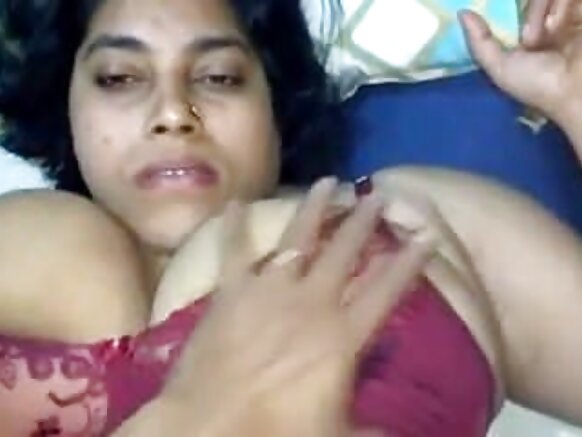 Indiya aunty sex hollirta e nder wideyoo filmo sexy.