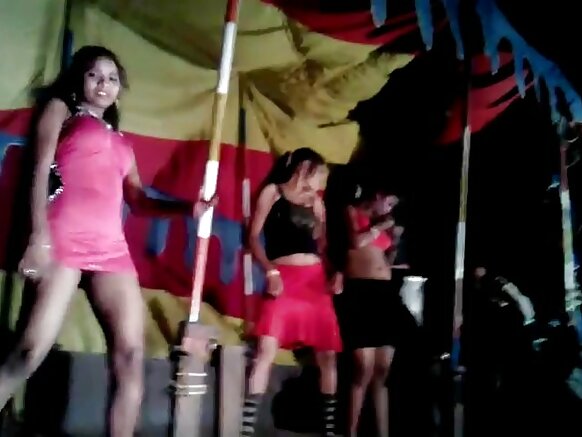 Tamil mujra debbo hollirta pussy mum ngam jamaanu filmo sexy