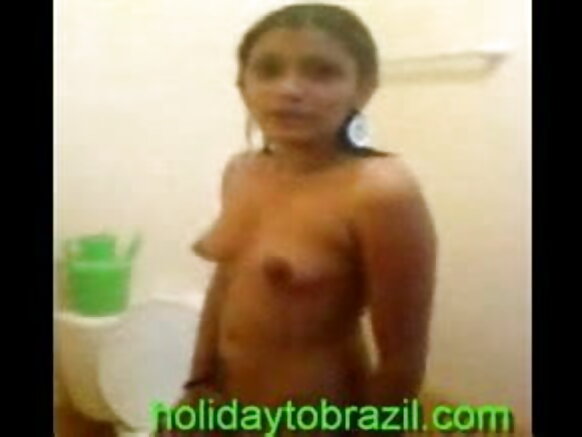Hoto yejjit filmo ɓurɗo ɓuuɓde e ɓuuɓde, An Indian Teen Sucking