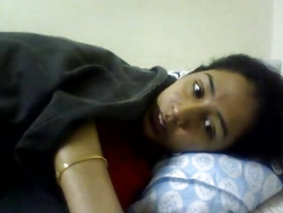 Bojel indiyanke ina jokkondiri. Orgasm indian sexy sexy wideyoo moƴƴo haala wideyoo. (wonaa ɓoornanteeri)