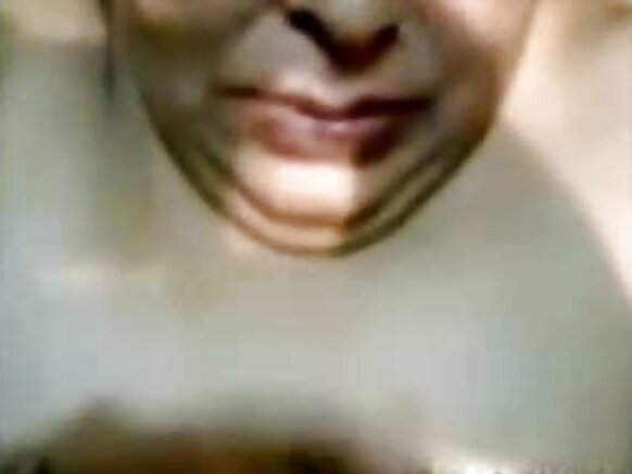 Aunty india sexy film engele video blowjob e doggudu e yeeso aunty