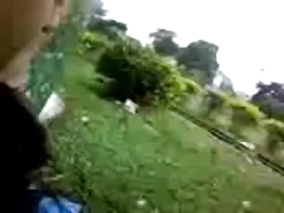 Desi desi boobs drooling muñal e feeñninde sexy blue boobs filmo ƴeewoowo