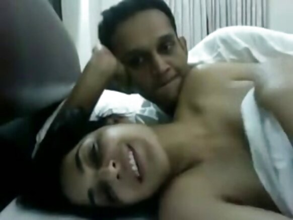 Paki Filmstar On njaaraama e Kapiteen...Feccere 2 Film Sexy Live