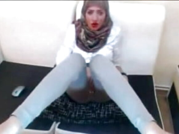 hijabi wet film sexy sexy sexy min