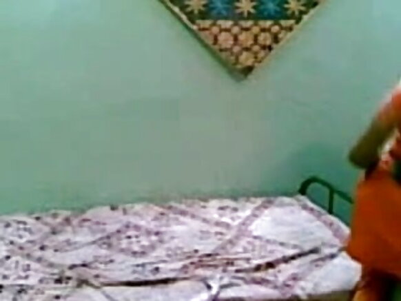 Smart sunny leone blue natal timmungal hd indian debbo ina fija e gorko mum sukaaɓe rewɓe ina njippoo