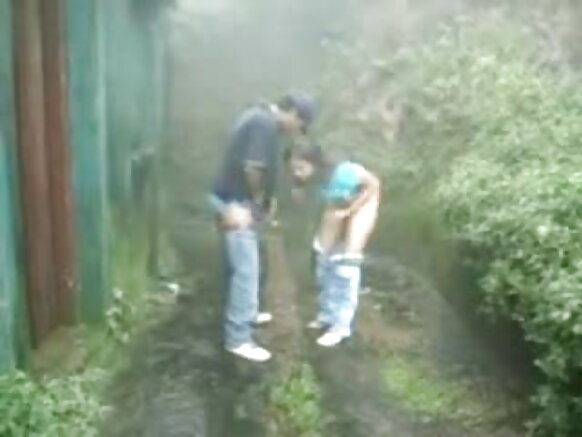 Ɓiɓɓe leydi Angalteer ina njuula e nder toɓo hindi movie video Ɓiɓɓe leydi Angalteer ina njani e station La Colina