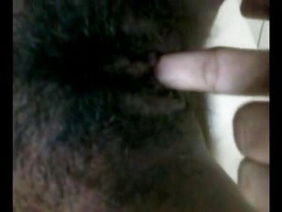 linda indian debbo self spell sexy film saare waɗi