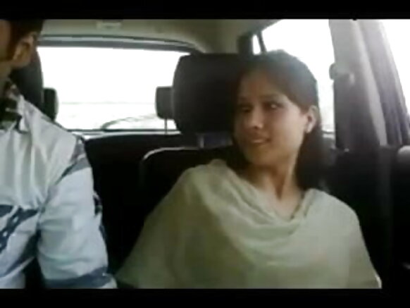 Sukaaɓe ɗiɗo ummoriiɓe worgo leydi Indiya ina mbeltii e filmo sukaaɓe sexy filmo hindi car part-i