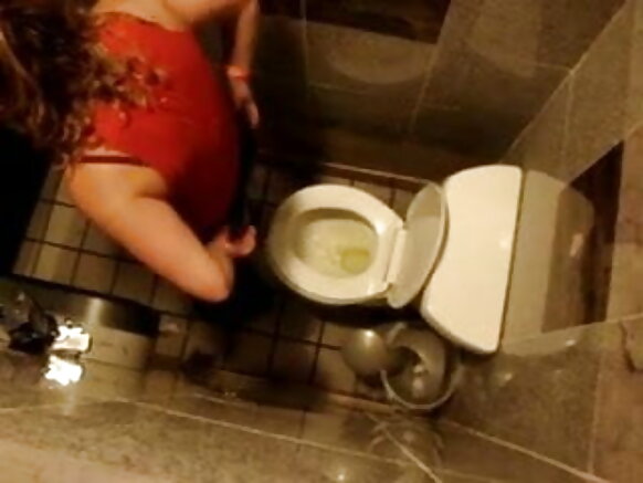Arab jaaɓi haaɗtirde sehil spies e nder Anvi's bathroom film sexy film film film sexy