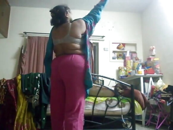 Hot aunty nanngaama e kamera, filmo video sexy suuɗiiɗo e kamera