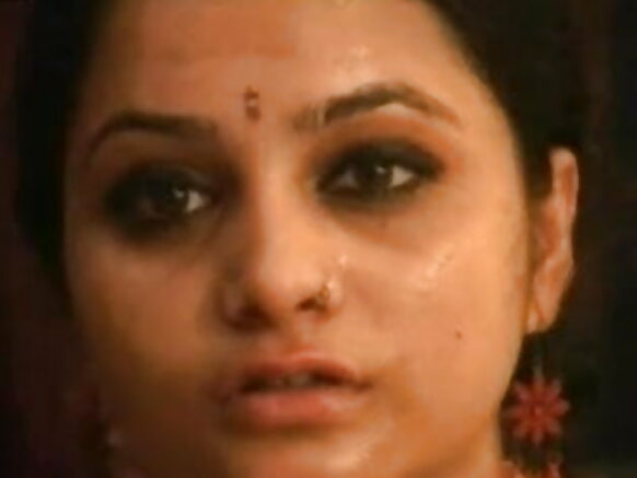 Linda Bojel Indiya Facialized e Nanngaama e Kamera Sexy Ko fayti e Engele BF Ɓiɓɓe Rewɓe