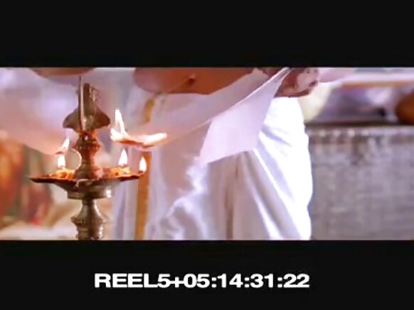 Nandana Sen hollitii kosam timmuɗam e nder filmo hindi sexy rasiya - koppi