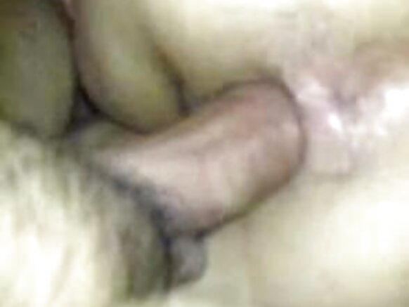 Debbo ina ɓuuɓna puccu mum, bp sexy movie photo sehil maa sehil ɓuuɓɗo no feewi