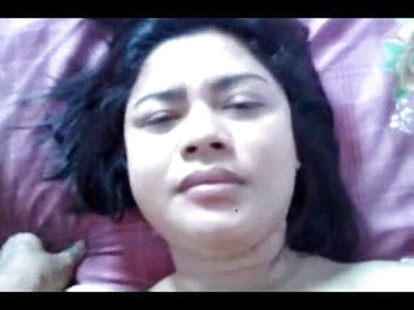 Adorable sexy hindi film video debbo jommbaajo
