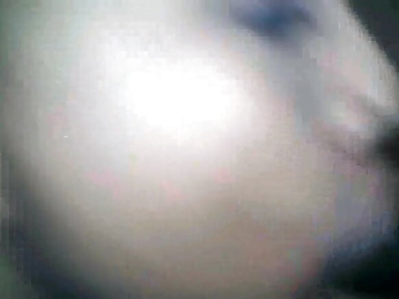 Debbo desi sucks e licks AFTAB cock accude gorko am filmo sexy