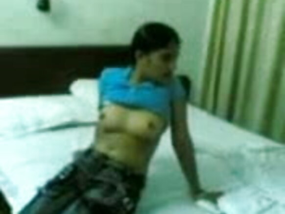 Mallu girls hollirta filmo hindi sexy e koppi maɓɓe galleeji ɗi ɓe mbaɗi ngam gorko maɓɓe