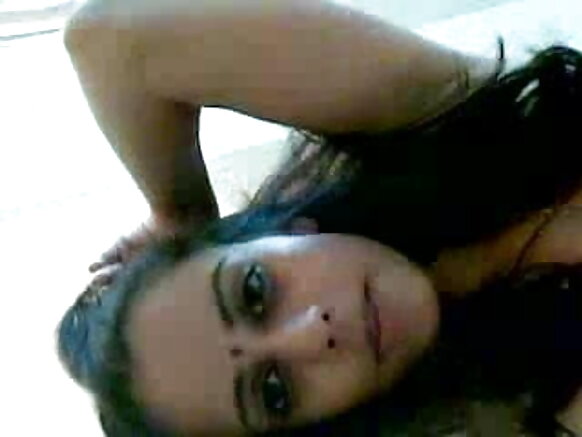 Indian couple ina weltina ɓaleejo ngam ko adii fof filmo sexy