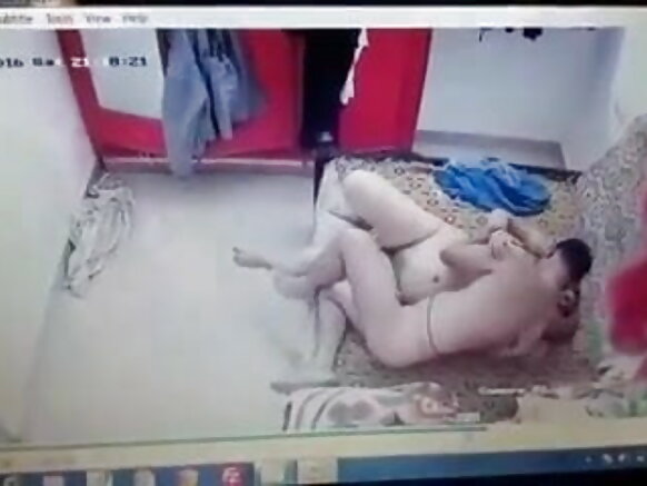 22 Aunty's jokkere enɗam nanngaa e filmo sexy ɓiɗɗo mawniiko biyeteeɗo Katrina Kaif