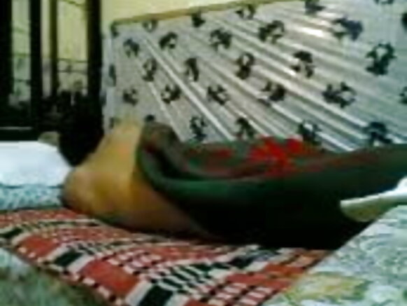 Bojel laamɗo amateur mo woyla leydi Indiya ina fija jom suudu mum filmo hindi sexy.