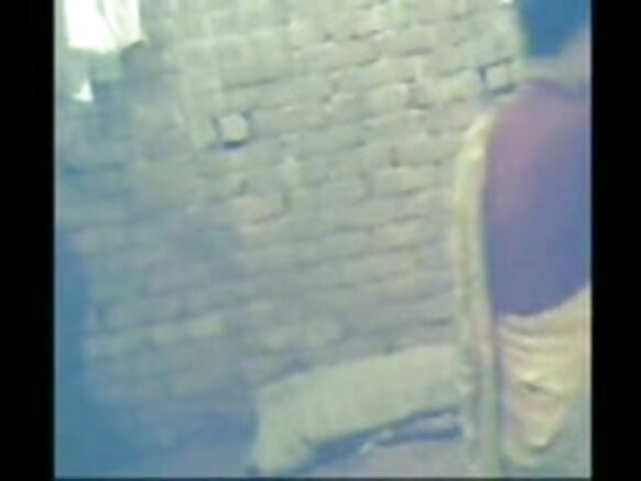 Desi aunty fucked be koɗo aunty bollywood sexy video chudai film