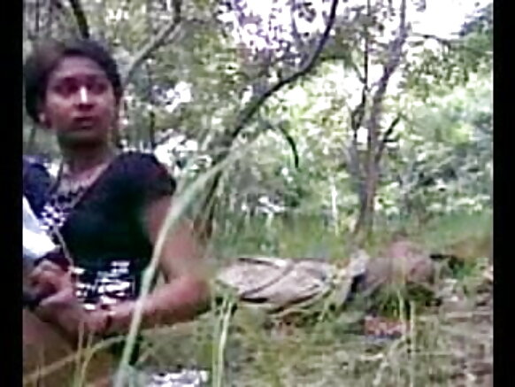 Amazing sexy hindi video timmuɗo filmo desi debbo fucking e gorko yaasi puccu ngam fof