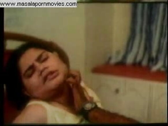 koyɗol e aunty india aunty film hindi video sex sex