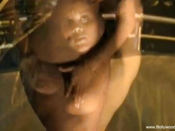 belɗo belɗo india ko koyɗol am sexy film indian e ɗemngal angele