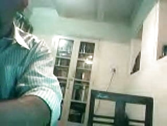 Koɗo indiyanke reedu jokkere enɗam webcam webcam indiya e dow curb