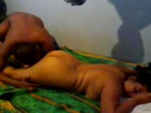 Aunty tetona mallu bustonous aunty ummoriiɗo fuɗnaange leydi Indiya heɓde ko yawti fijo hindi golle filmo sexy