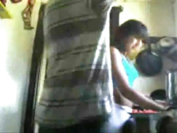 Koɗo indiyanke fucking e nder cuisine indiyankeejo e ŋoŋɗingol no feewi filmo sexy video hd