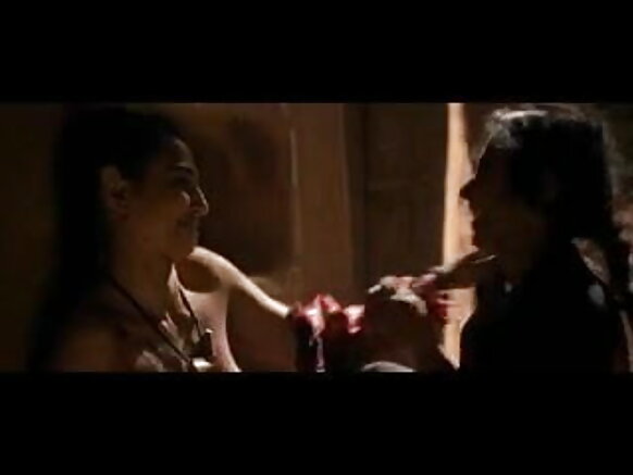 Radichika Apte film sexy punjabi holliri ko ɓuuɓri mum ɓuuɓri