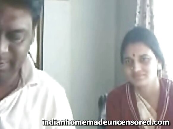 Honey naange leone sexy video timmuɗo india jommbaajo