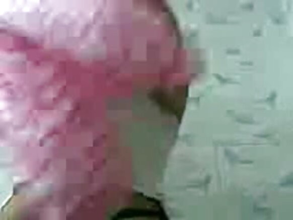 Ɓiɗɗo debbo jaaɓi haaɗtirde Indiya ina masturbate nanngaama ngam filmo mum ɓurɗo yiɗeede desi lootde ɓaleejo