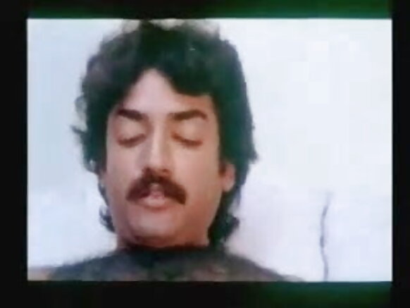 Bharat shakeela hollywood jiɗɗo jokkere enɗam topless