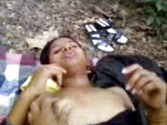 Koɗo indiyanke fucking peeñɗo e nder ladde desi filmo video sexy