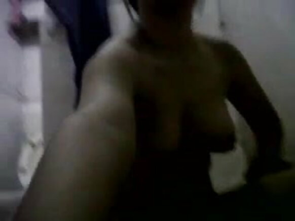 Mumbai suka debbo ƴetti selfie duuɓi 2 filmo sexy e mumbai