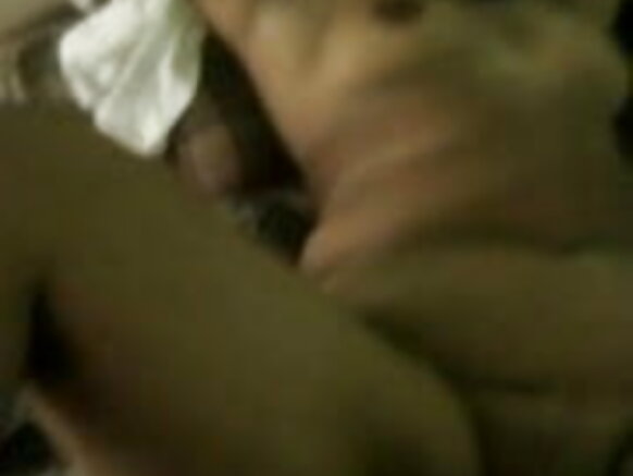 desi aunty mawɗo no feewi filmo hindi